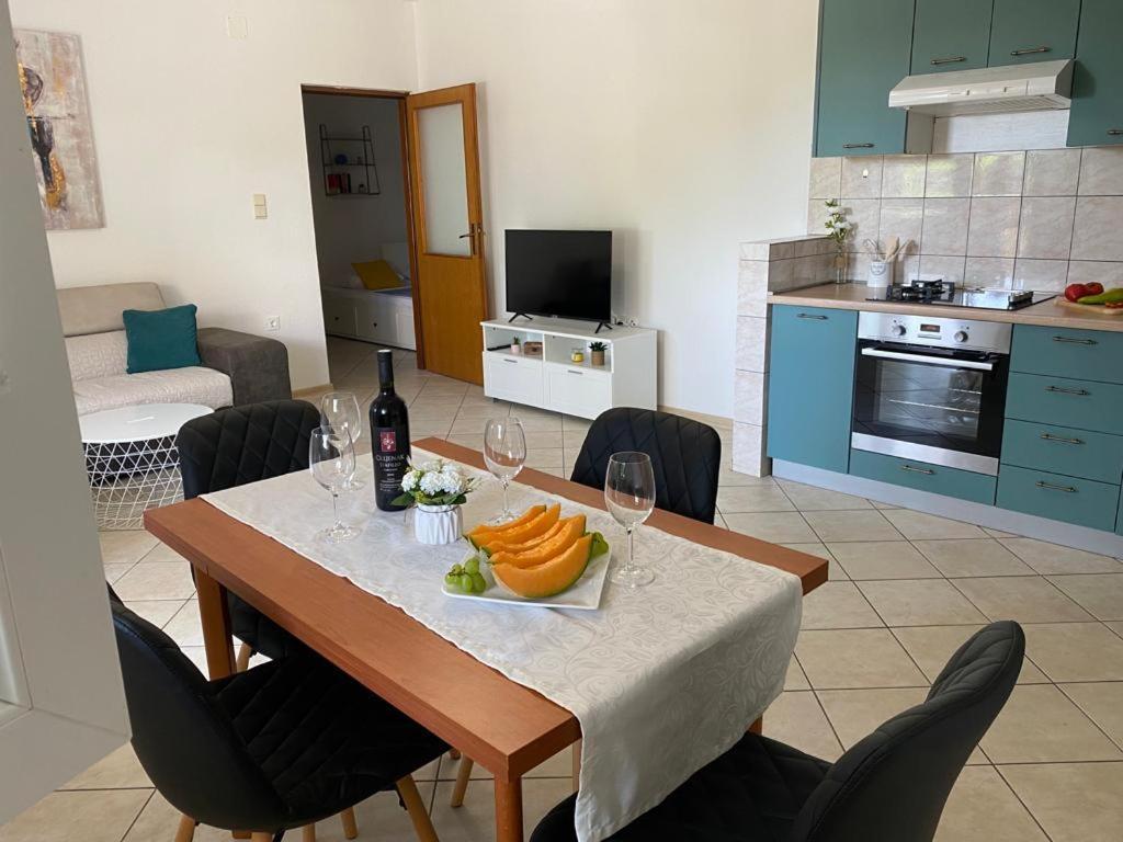 Apartmani Josipa Трогір Екстер'єр фото
