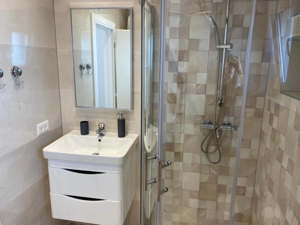 Apartmani Josipa Трогір Екстер'єр фото