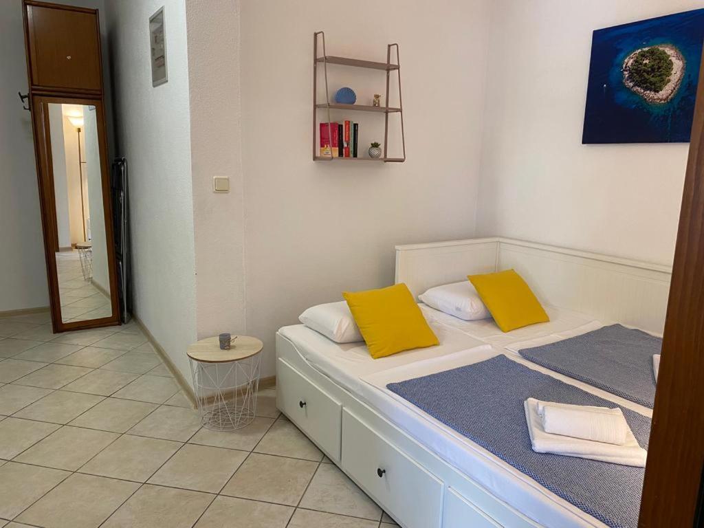 Apartmani Josipa Трогір Екстер'єр фото
