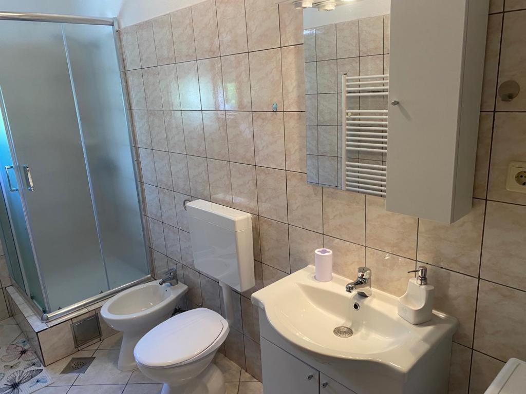 Apartmani Josipa Трогір Екстер'єр фото