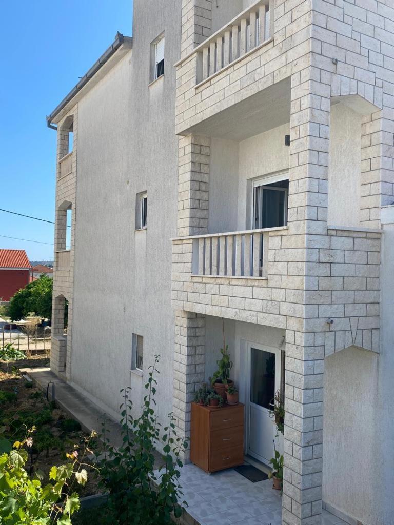 Apartmani Josipa Трогір Екстер'єр фото